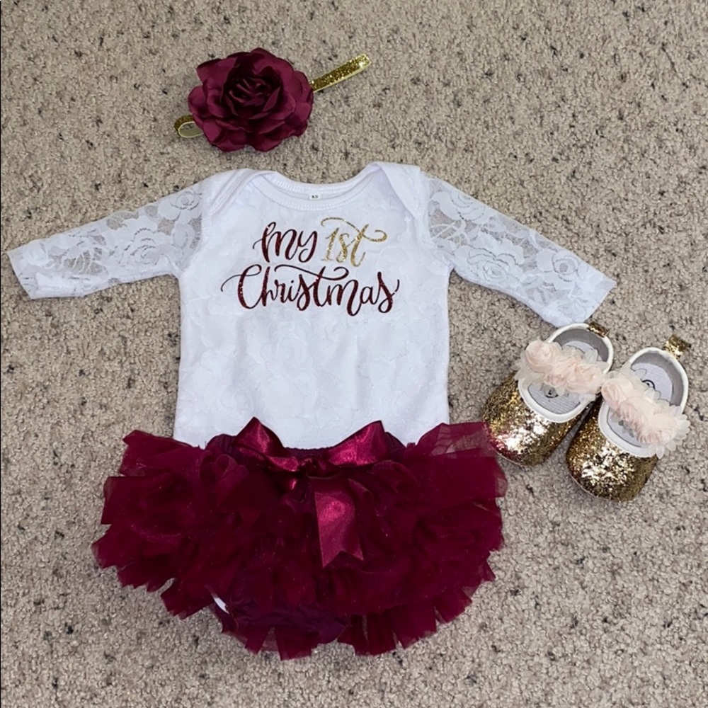 Baby’s 1st Christmas outfit